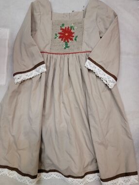 Cherish by design smocked cottage core christmas tan poinsettia dress Sz 4